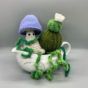 💜Crocheted succulent and Mushroom 💜